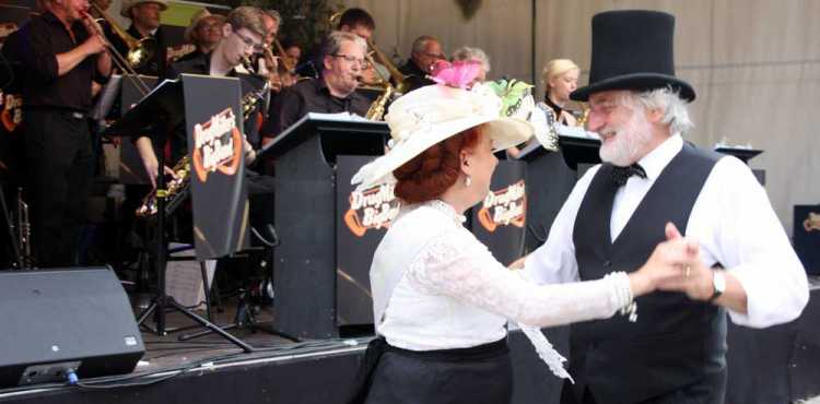 Drugmiller`s Bigband zum Familienfest Langebrück